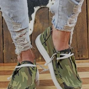 Women's sneakers
